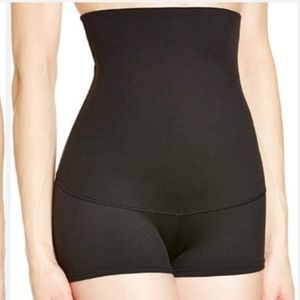 Black Maiden Form Flexes Womans Shapewear